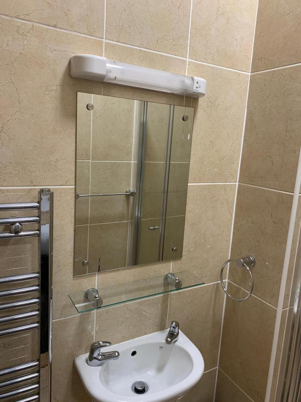 Waverley Inn Lodge دينغْوول المظهر الخارجي الصورة